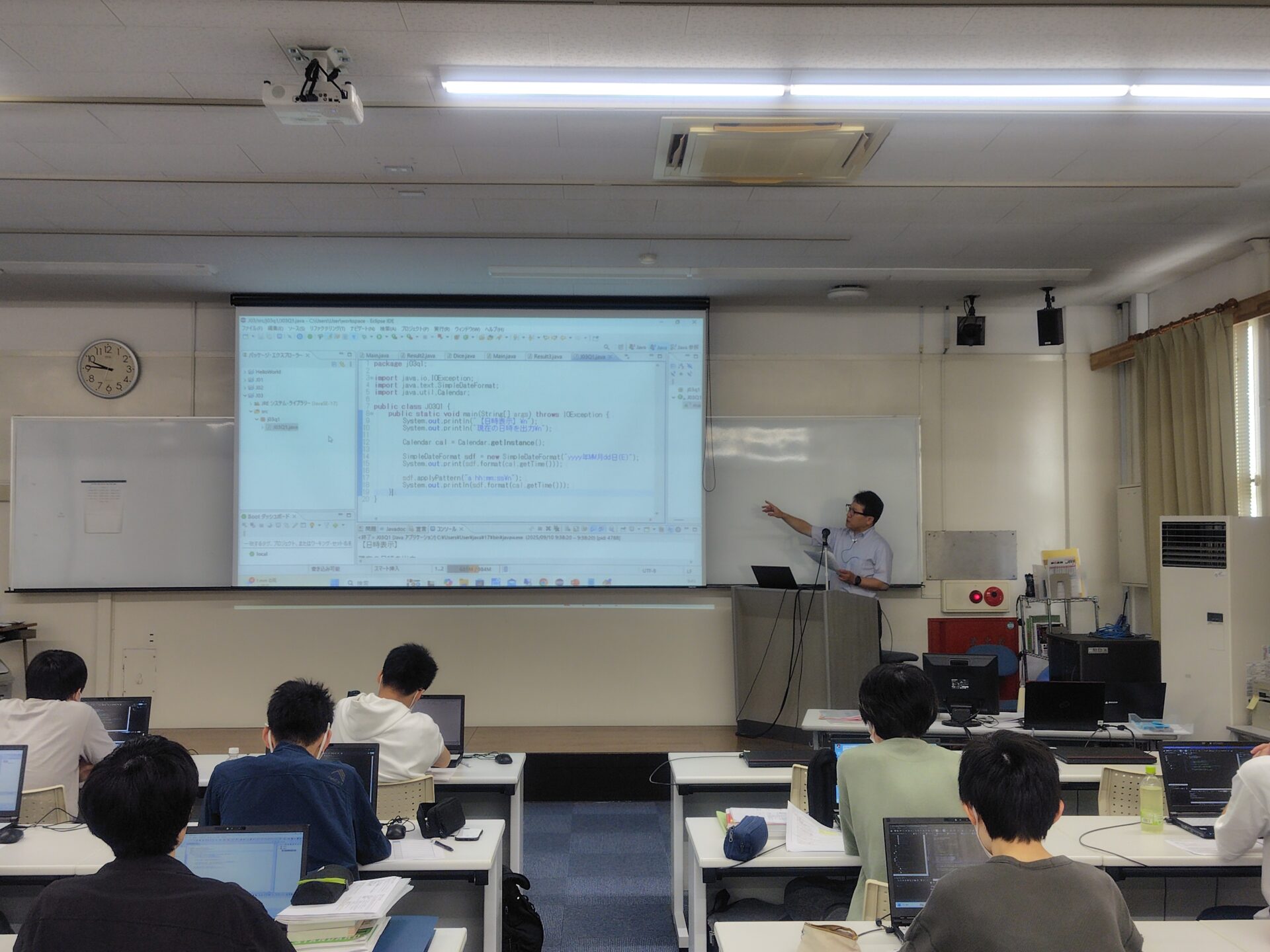 写真：教育サービス：秋田情報ビジネス専門学校様　2025年度ICT教育について